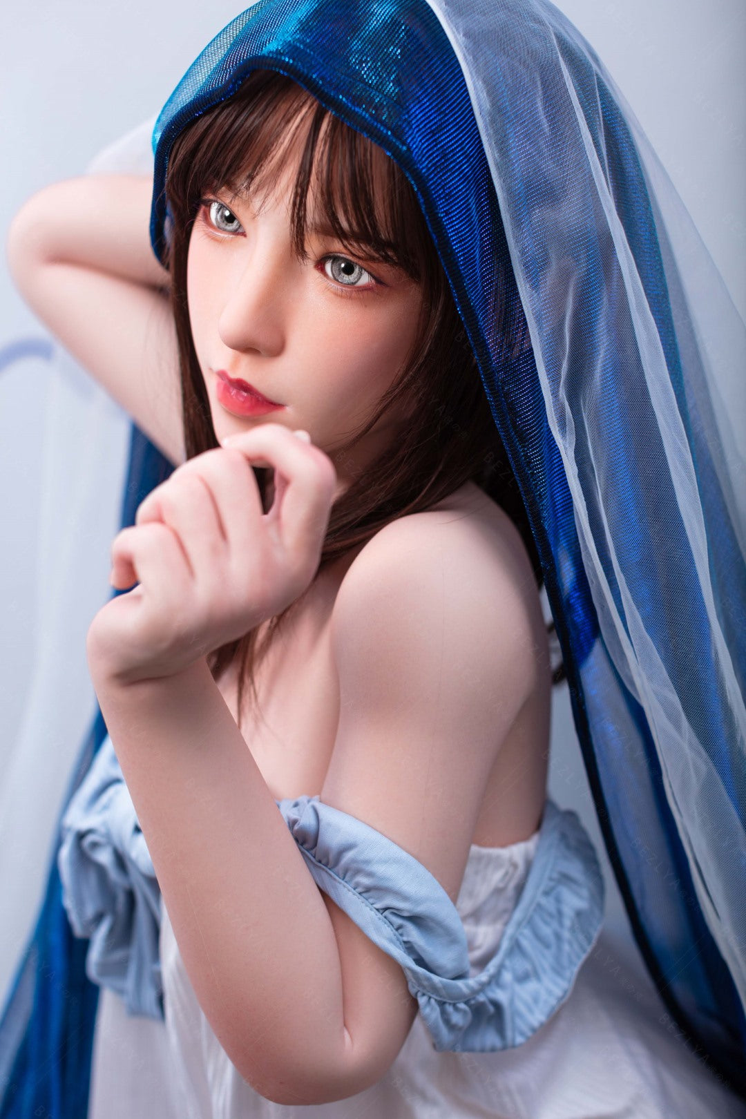 Iris κούκλα του σεξ (Bezlya Doll 150 cm Β κούπα 2,1 Σιλικόνη)