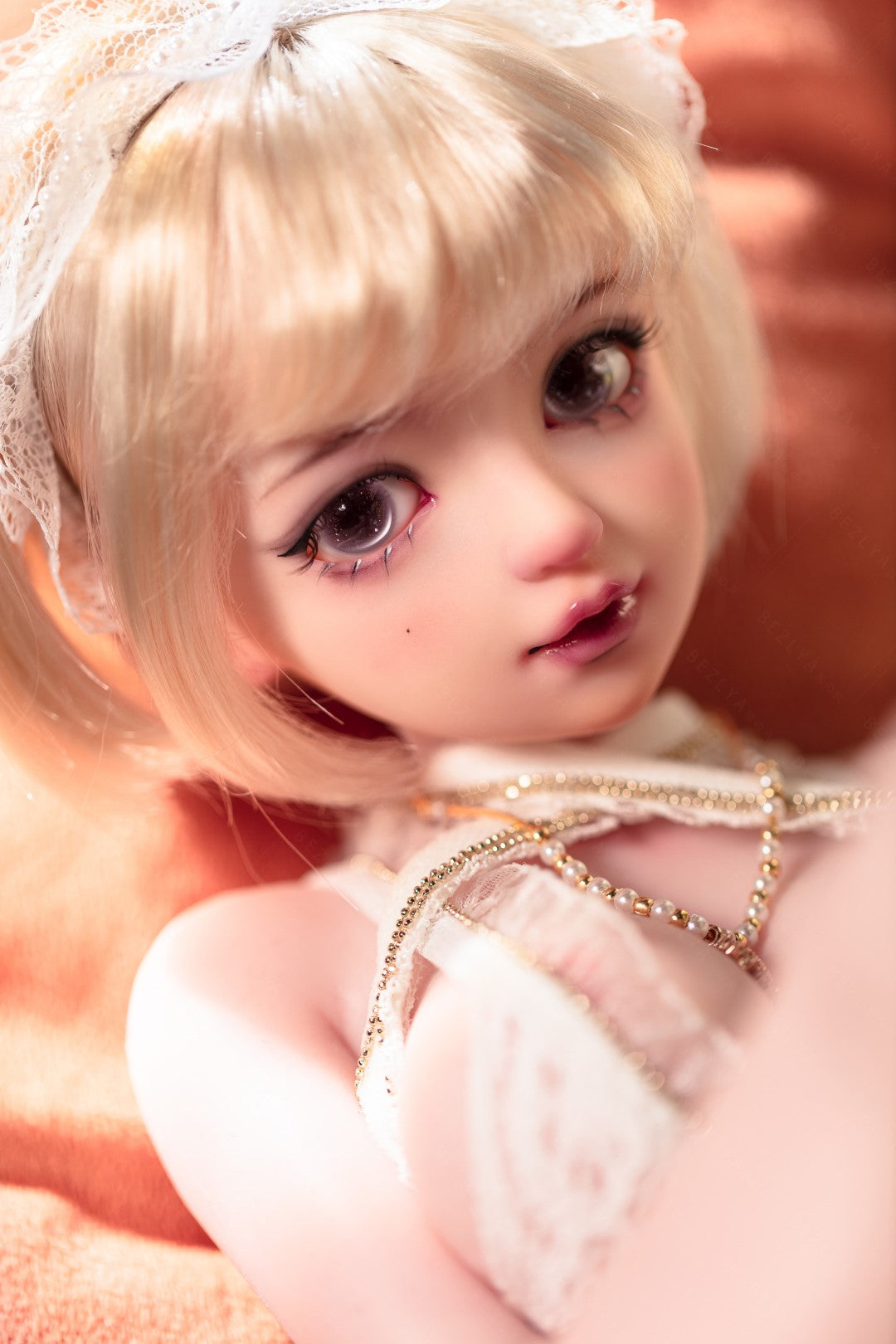 Βερίκοκο σεξ κούκλας (Bezlya Doll 62cm E-Cup 2.2 σιλικόνη)