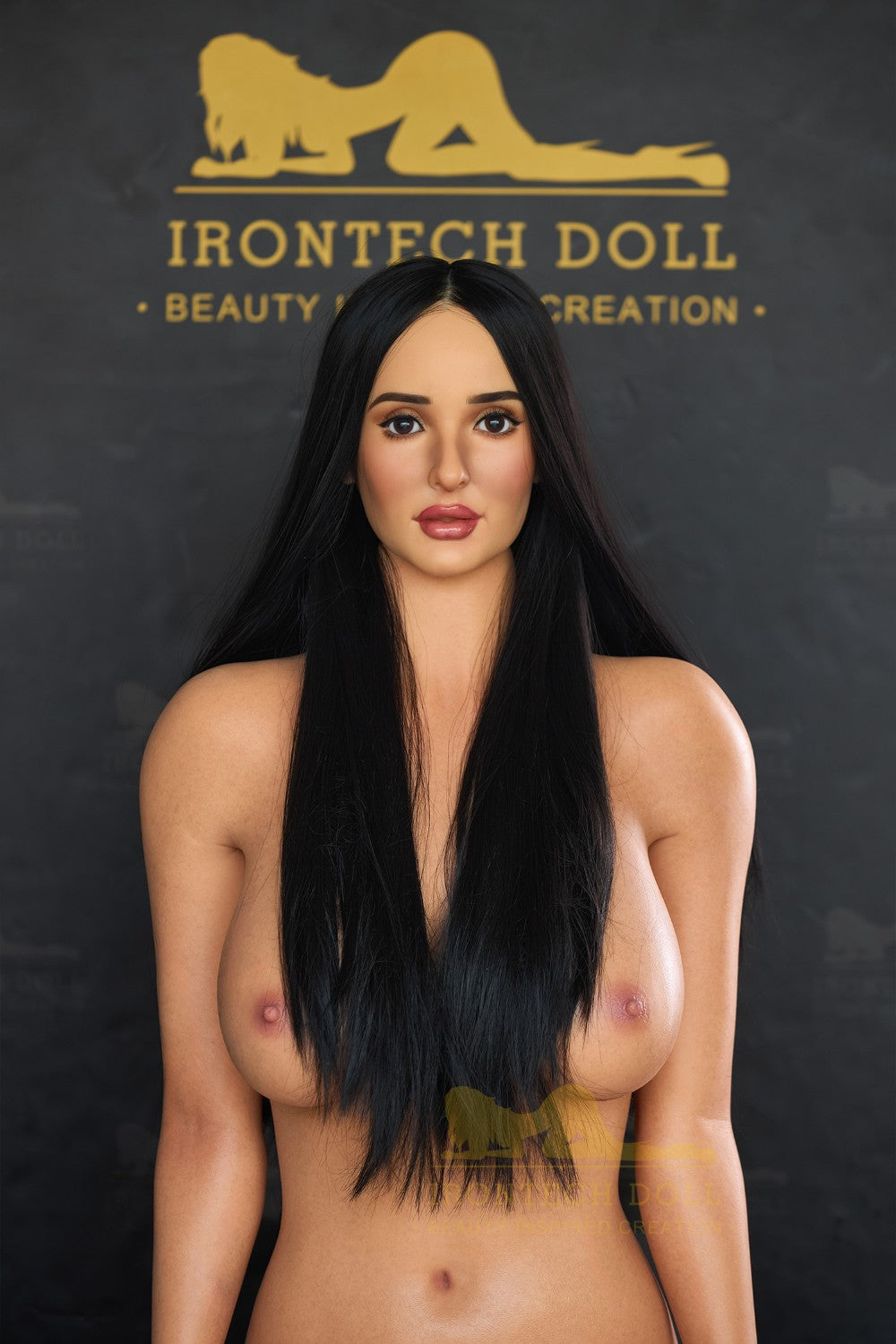 Κούκλα σεξ πορνόσταρ Violet Voss (Irontech Doll Σιλικόνη E-Cup 178 cm)