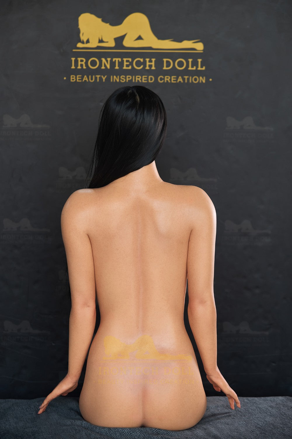 Κούκλα σεξ πορνόσταρ Violet Voss (Irontech Doll Σιλικόνη E-Cup 178 cm)