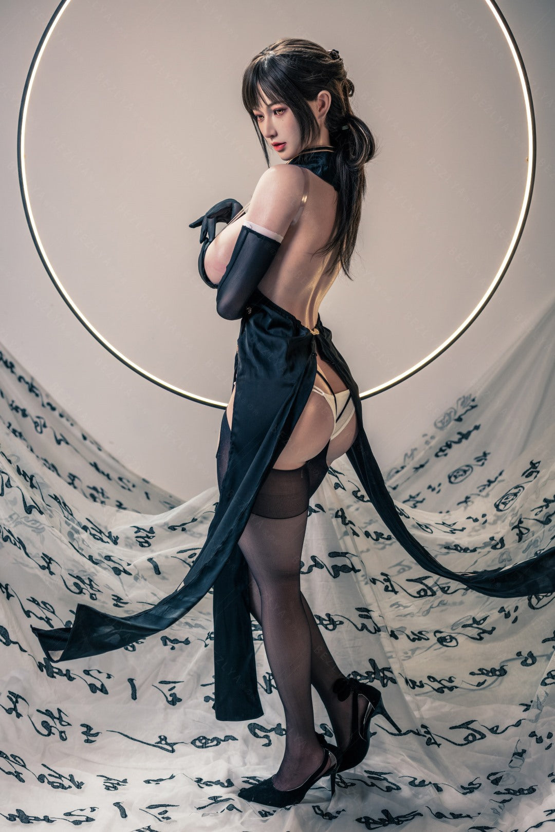 Ομάδες κούκλα σεξ (Bezlya Doll 155cm H-Kupa 2.1 σιλικόνη)