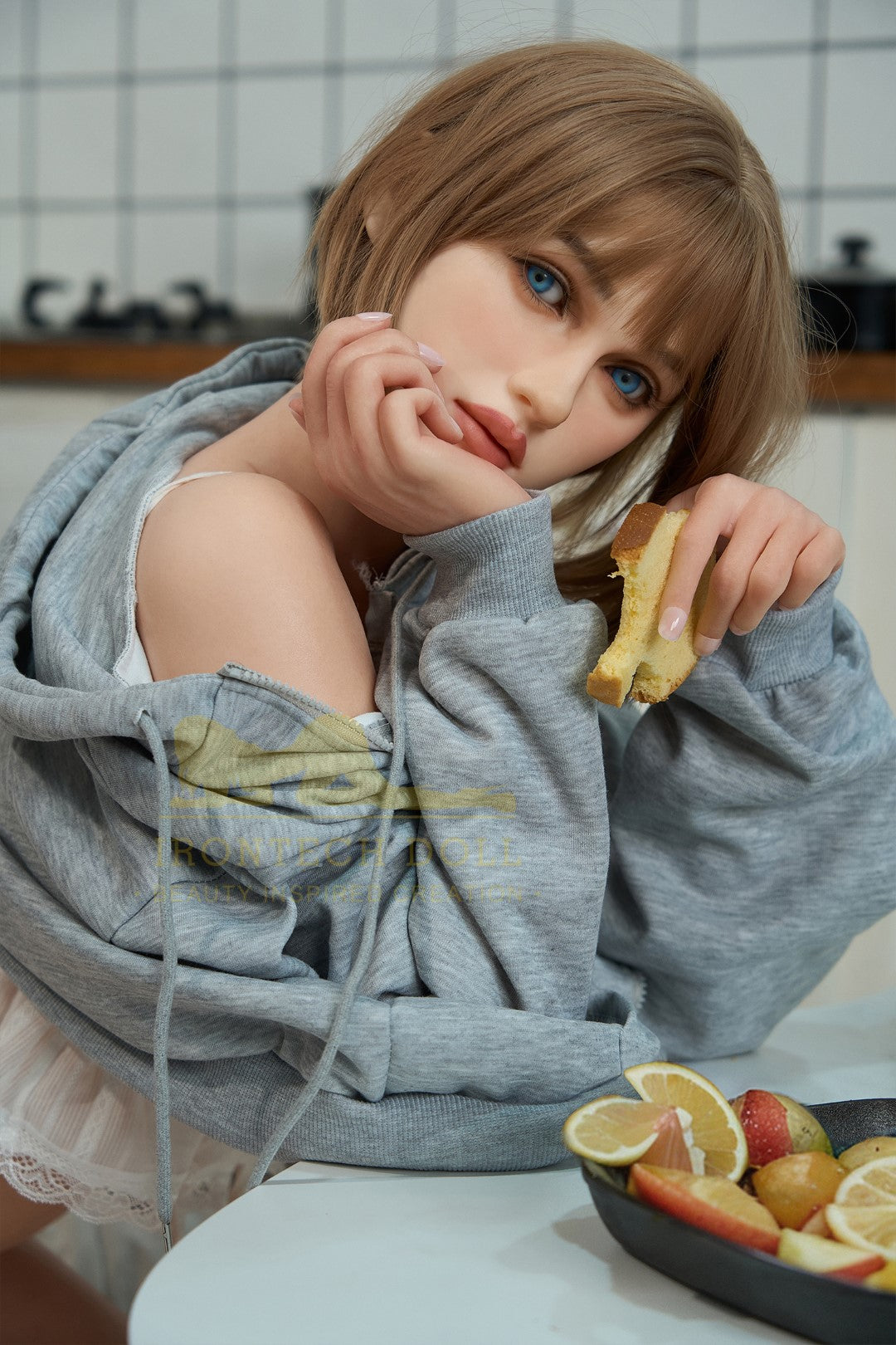 Tina Κούκλα σεξ (Irontech Doll 166cm C-Cup S45 σιλικόνη)