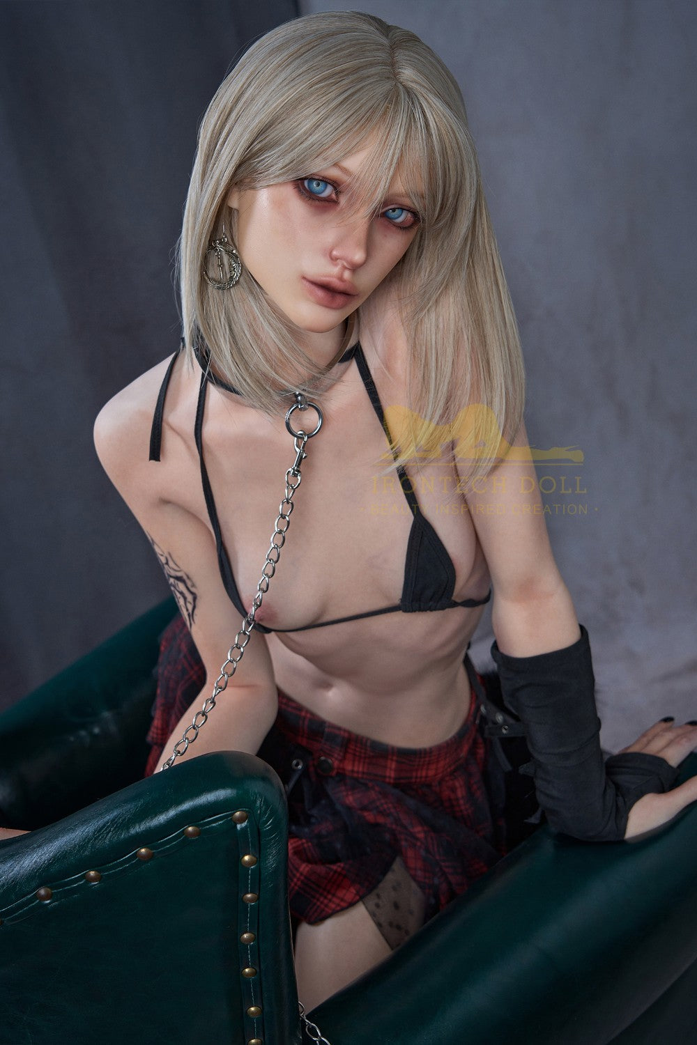 κούκλα σεξ Μπέιλι (Irontech Doll Σιλικόνη B-Cup B1 161cm)