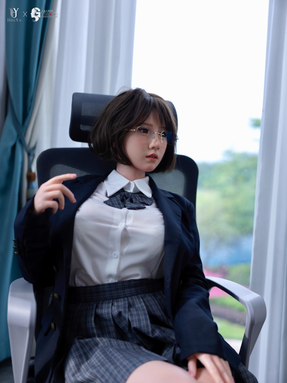 Sex doll Elle (Κούκλα HouYu 150cm F-Cup Silicone)