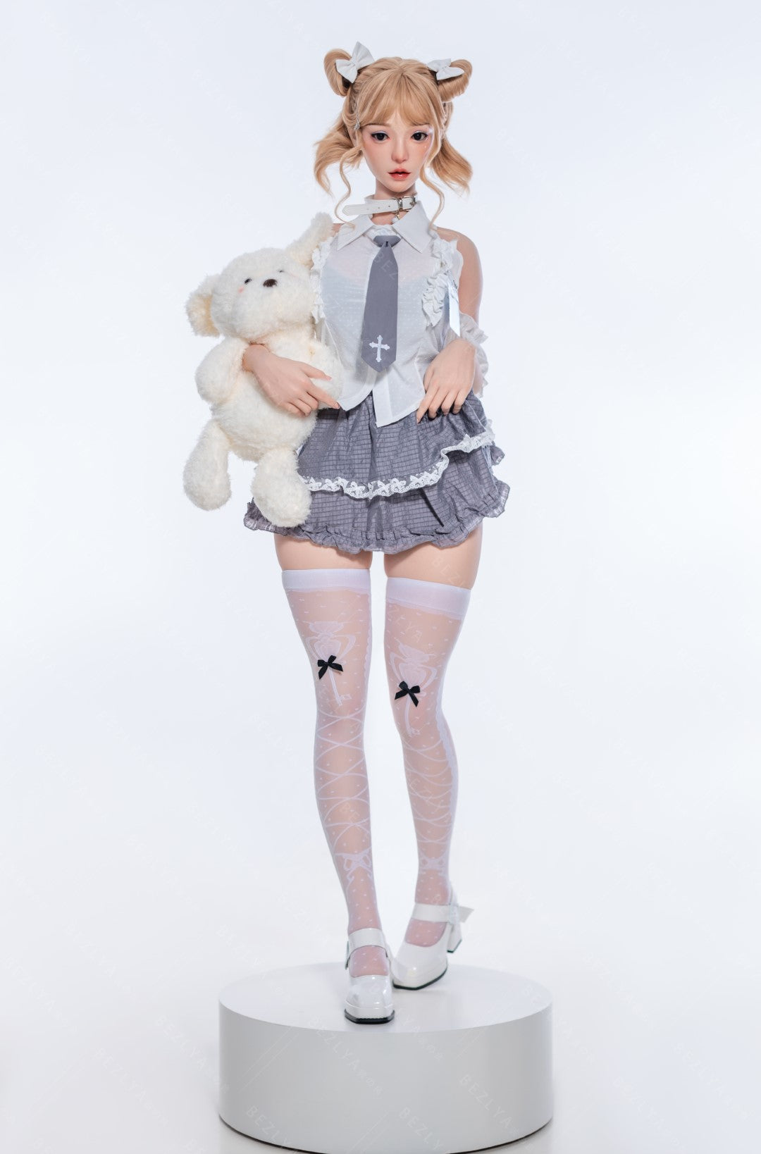 κούκλα σεξ Albizia (Bezlya Doll 155cm E-cup 2,2CF Σιλικόνη)