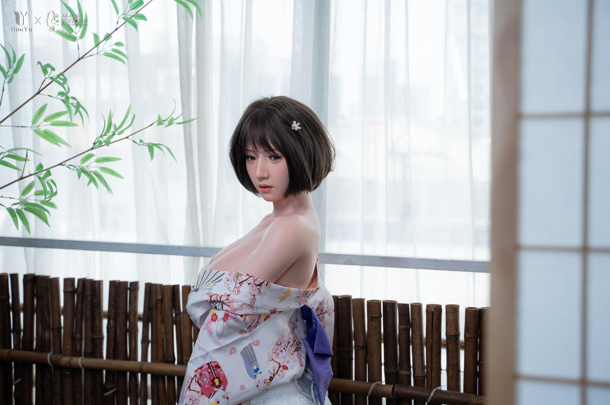 Sex doll Elle (Κούκλα HouYu 150cm F-Cup Silicone)