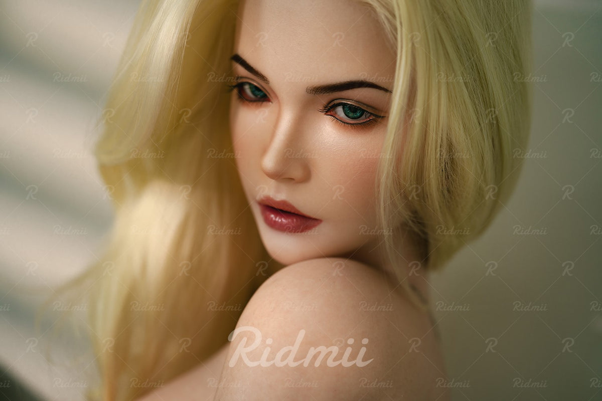 Lumina Sex Doll (Ridmii Doll 164 cm C-cup Σιλικόνη)