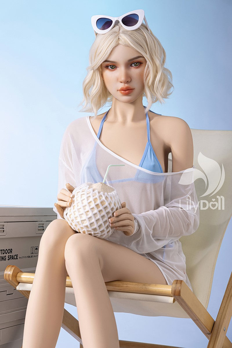 Ivy-Μια σεξουαλική κούκλα (LilyDoll 166 cm C-cup #LD016 Silicone+TPE)