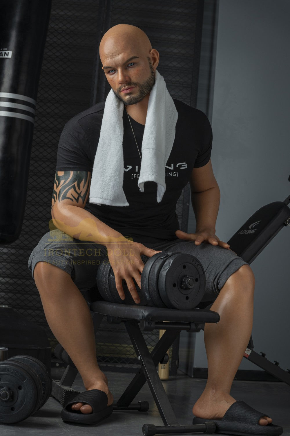 Κλιφ Τζένσεν πορνοστάρ σεξ κούκλα (Irontech Doll 190 cm σιλικόνη)