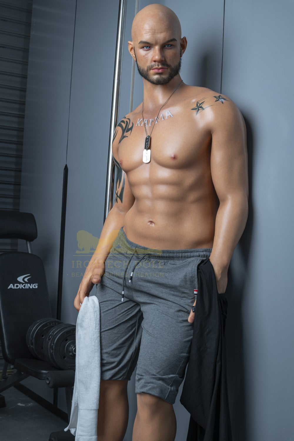 Κλιφ Τζένσεν πορνοστάρ σεξ κούκλα (Irontech Doll 190 cm σιλικόνη)