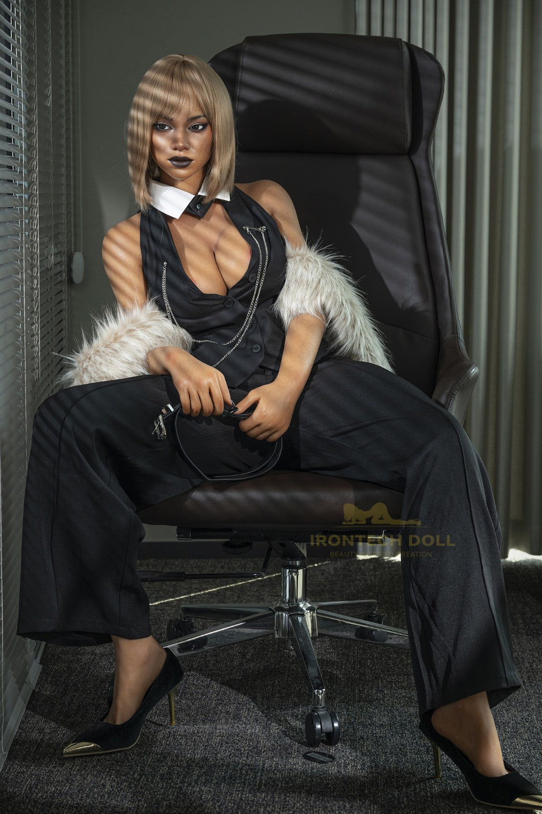 Tyra Sex Doll (Irontech Doll Σιλικόνη S55 E-Cup 164 cm)