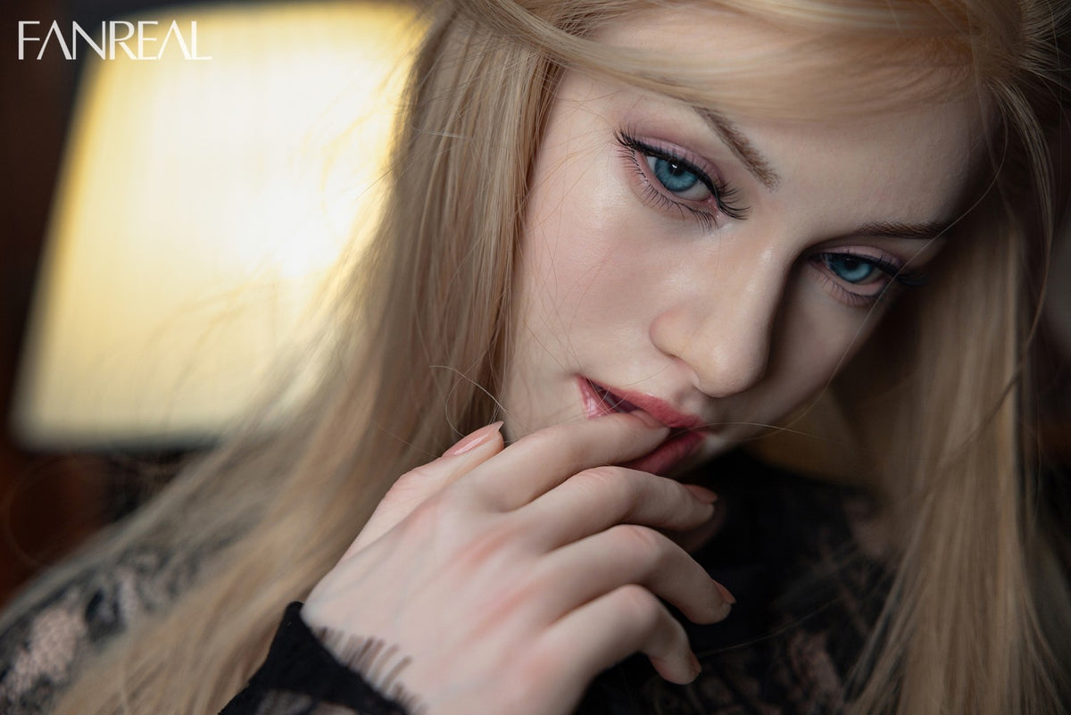 Κούκλα σεξ Βανέσα (FanReal Doll 168 cm F φλιτζάνι Σιλικόνη)