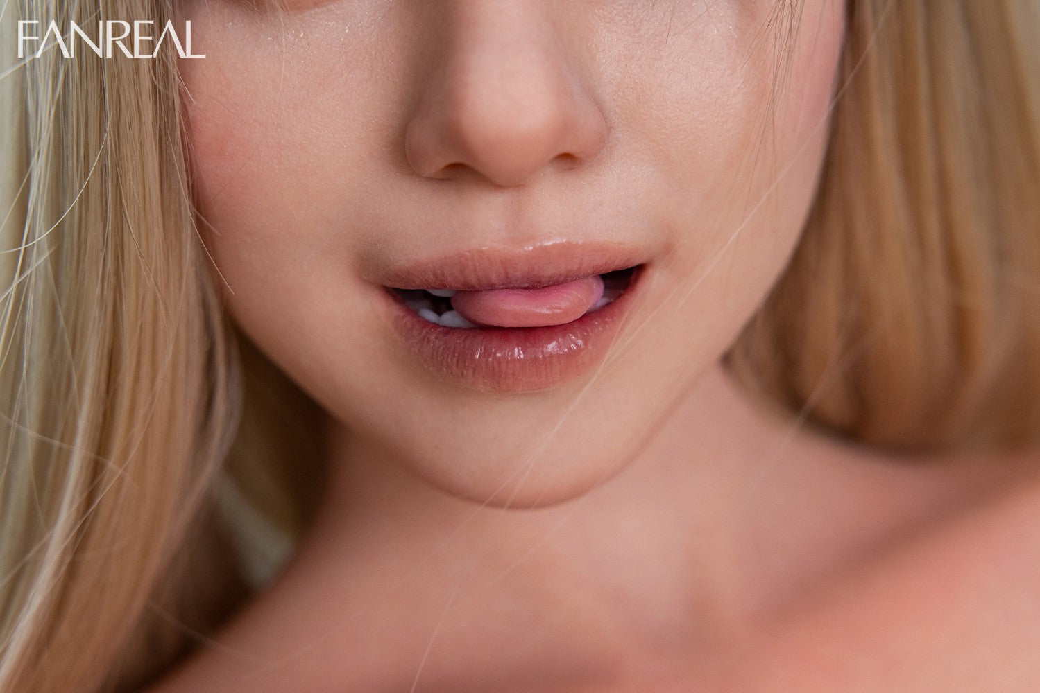 Η κούκλα σεξ της Μαρίας Torso (FanReal Doll 109cm σιλικόνη F-Cup) EXPRESS