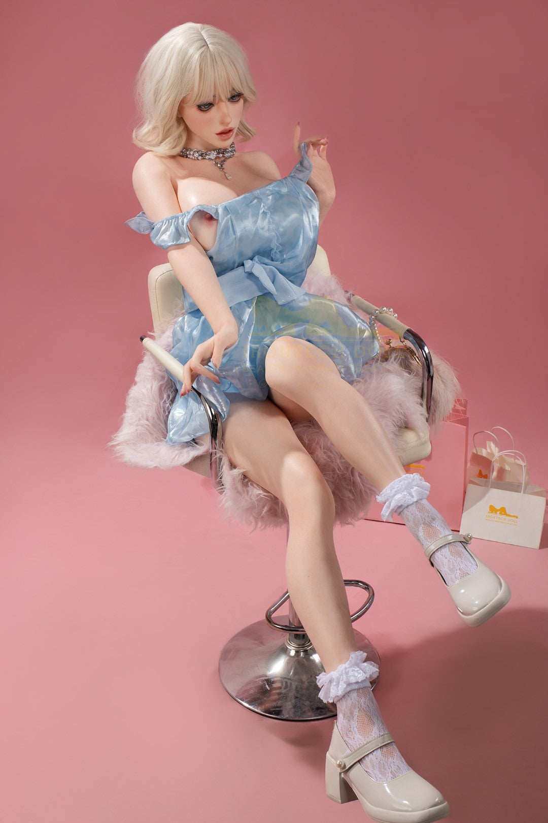 Κούκλα σεξ Vanessa (Irontech Doll 158cm H-Kupa B2 σιλικόνη)