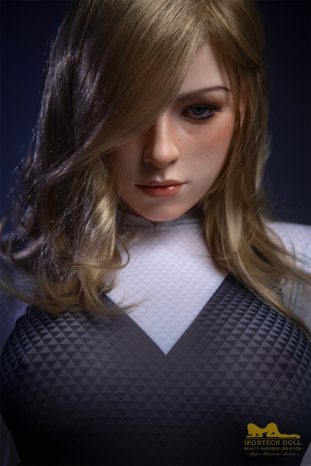 Gwen Sex Doll (Irontech Doll 167cm E-Cup S38 σιλικόνη)