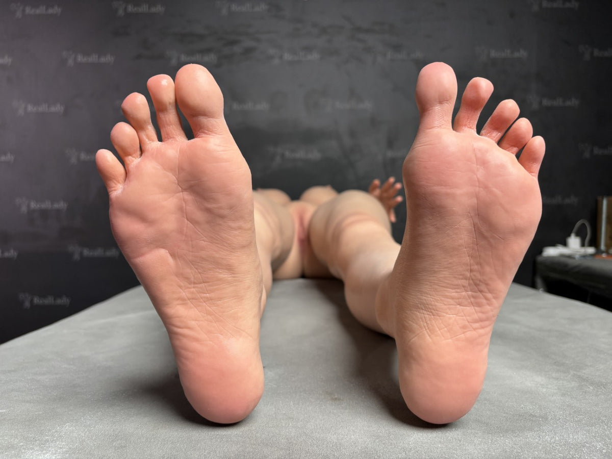 Νίνα σεξ κούκλα (Real Lady Σιλικόνη E-Kupa R3 168 cm) EXPRESS