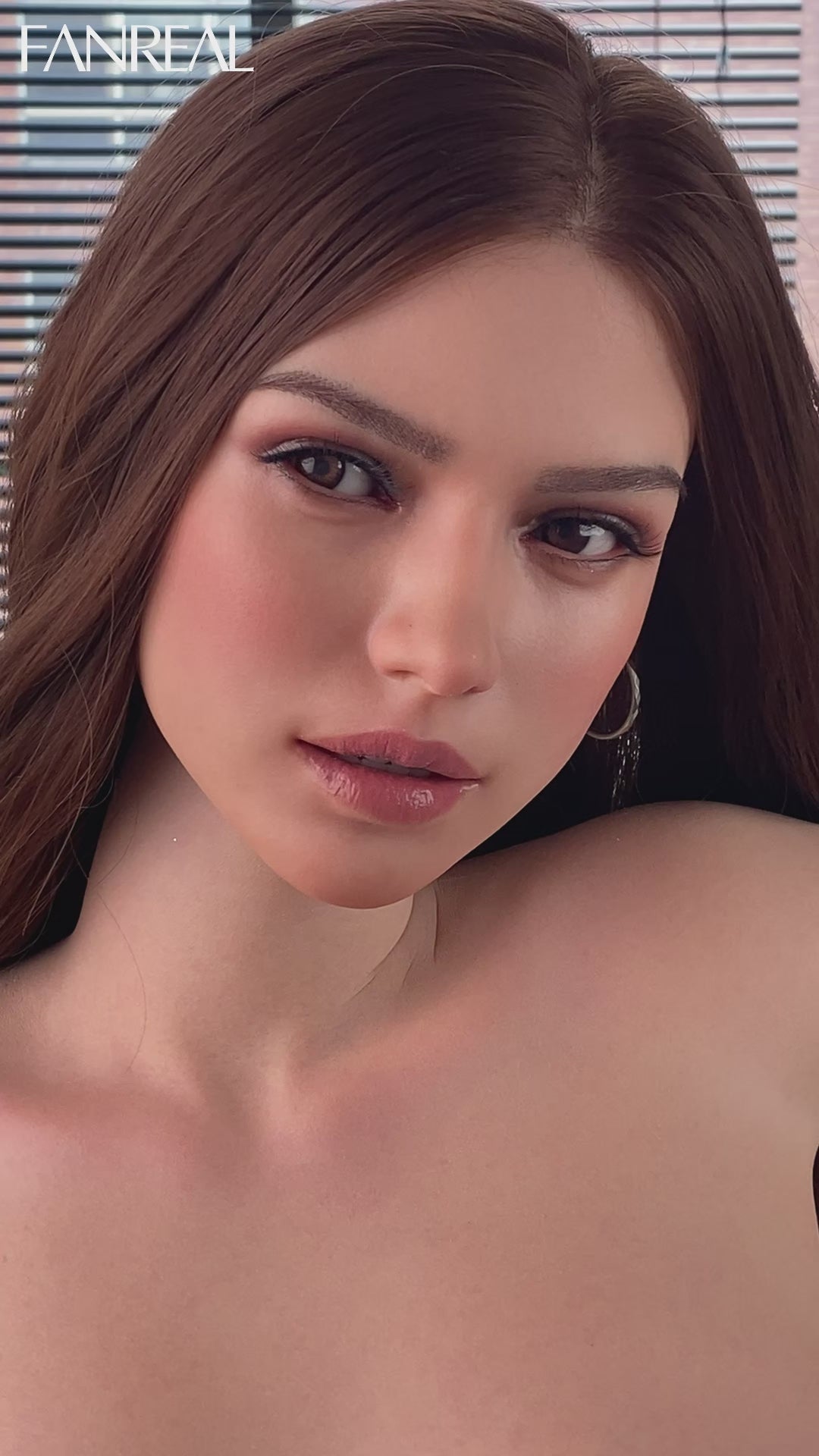 κούκλα σεξ Mirella (FanReal Doll Σιλικόνη J-Cup 166cm)