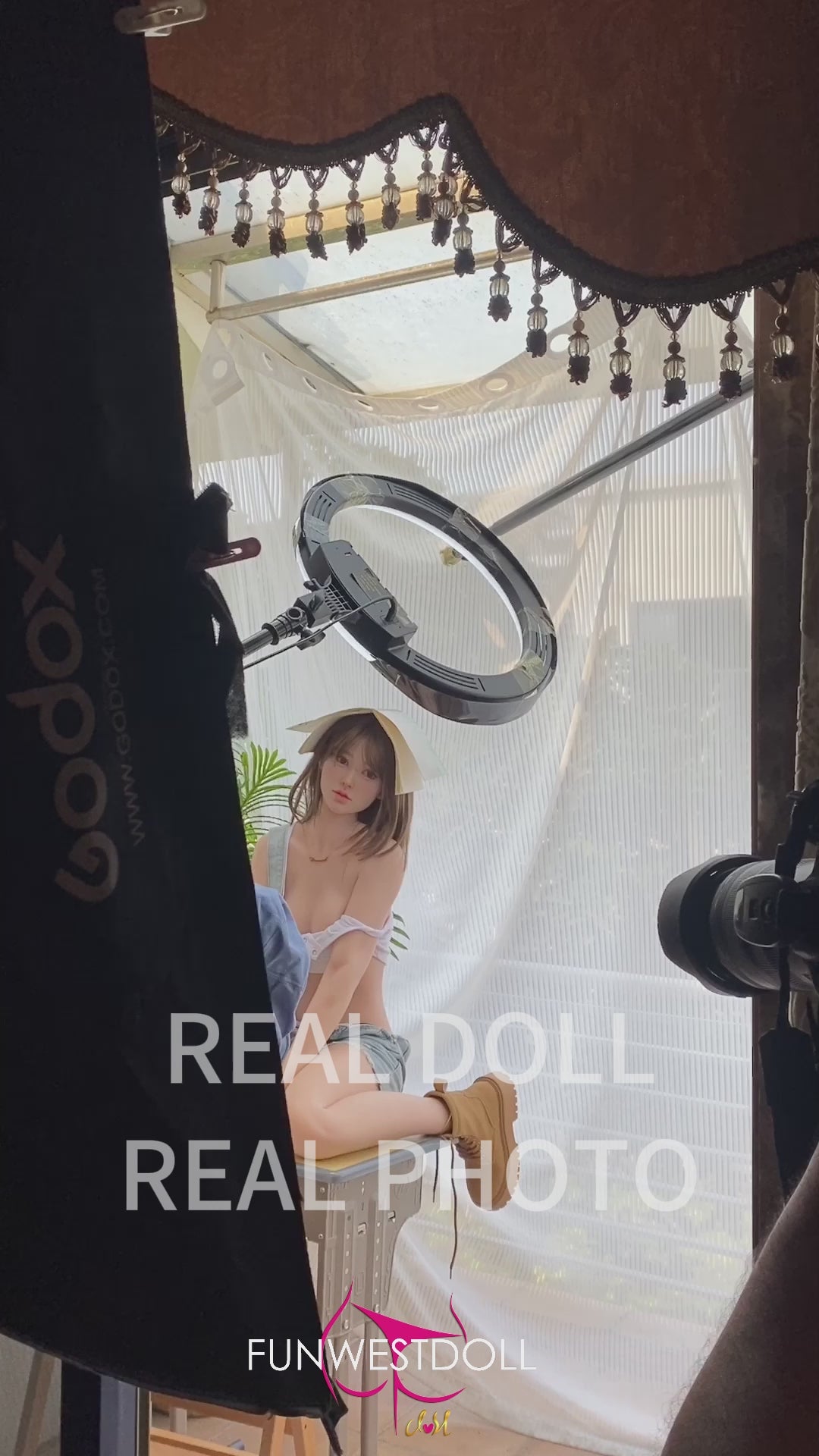 Λούσι σεξ κούκλα (FunWest Doll Σιλικόνη 159cm A-Cup #032S)