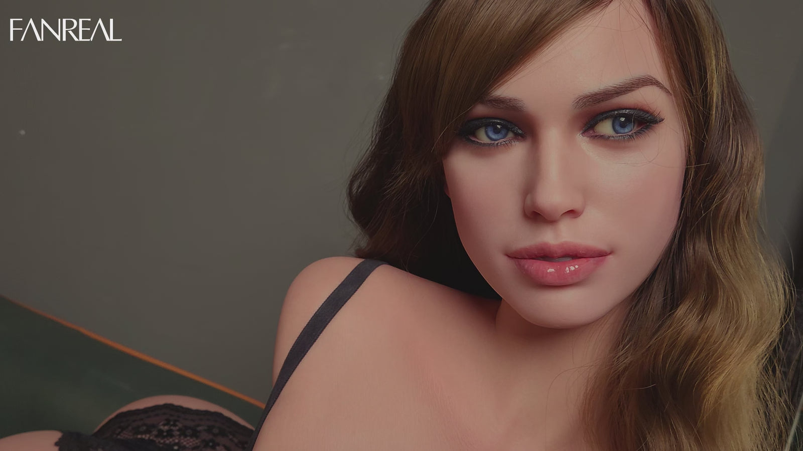 Della Κούκλα σεξ κορμού (FanReal Doll φλιτζάνι 111 cm F RST σιλικόνη)