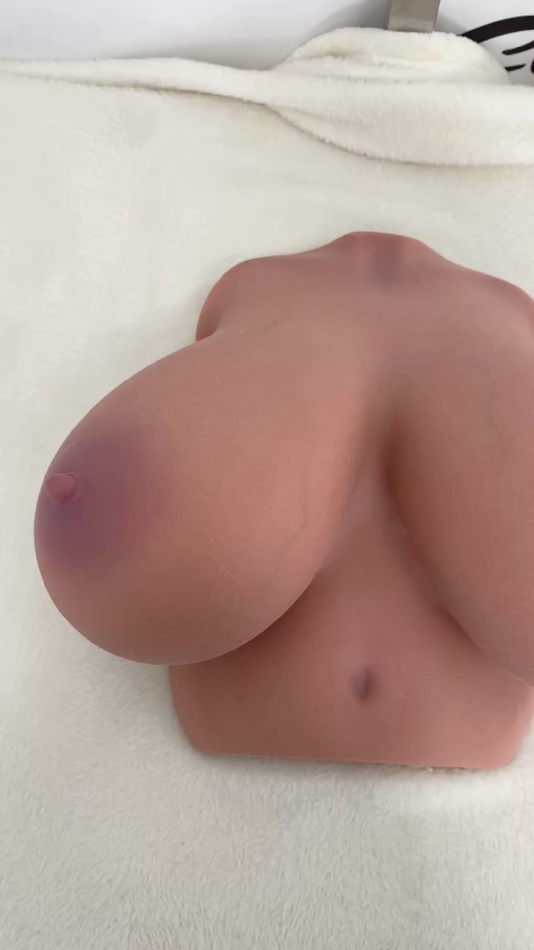 Chest (XL) Torso Sex doll (Climax Doll Pro G-cup silicone)