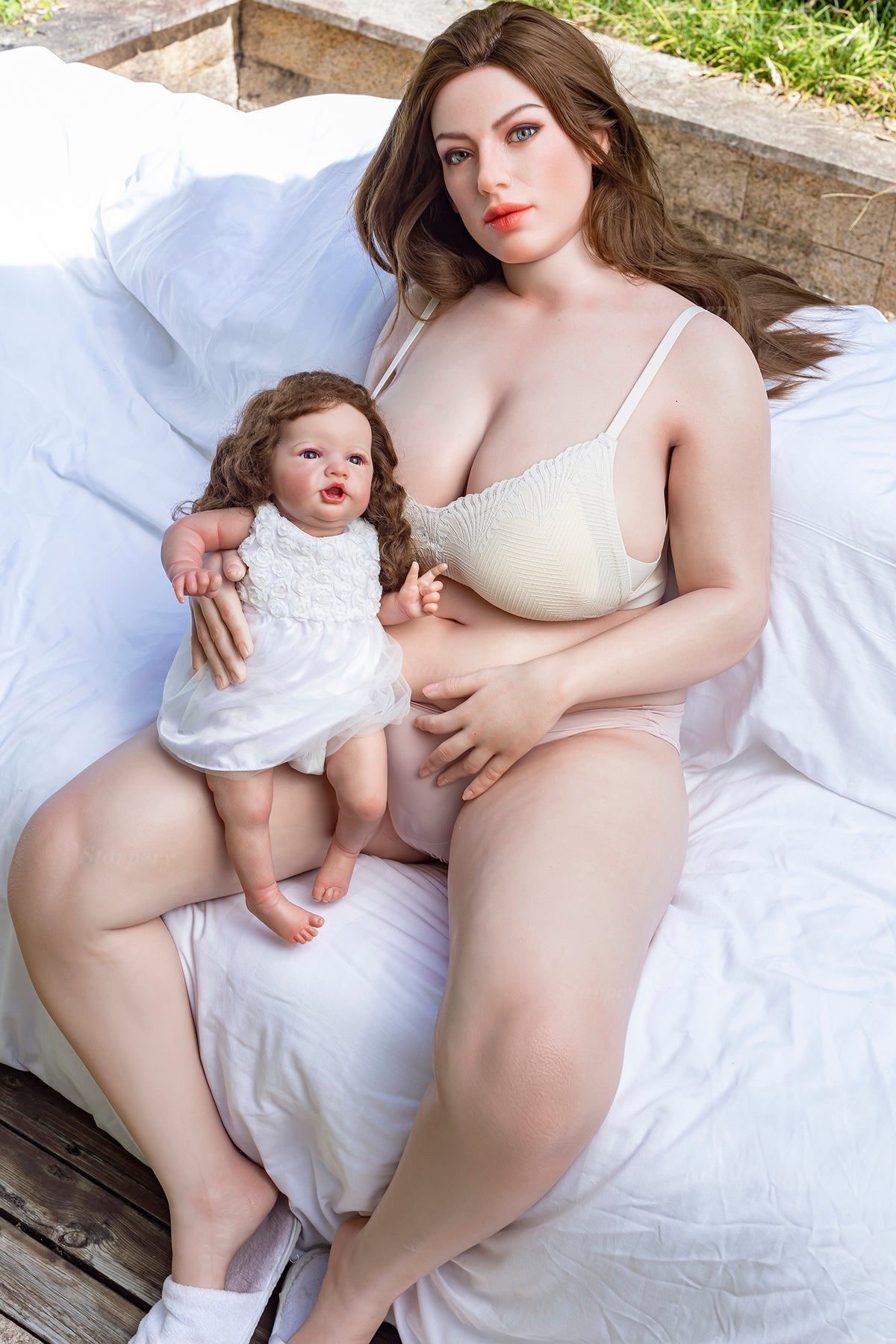 Amy Sex Doll (Starpery 161 cm H-cup TPE+Silicone)