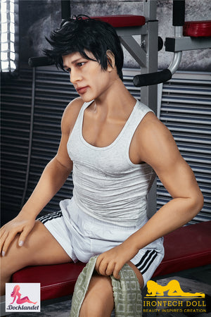 Η αρσενική σεξουαλική κούκλα του Charles (Irontech Doll 162cm #201 TPE)